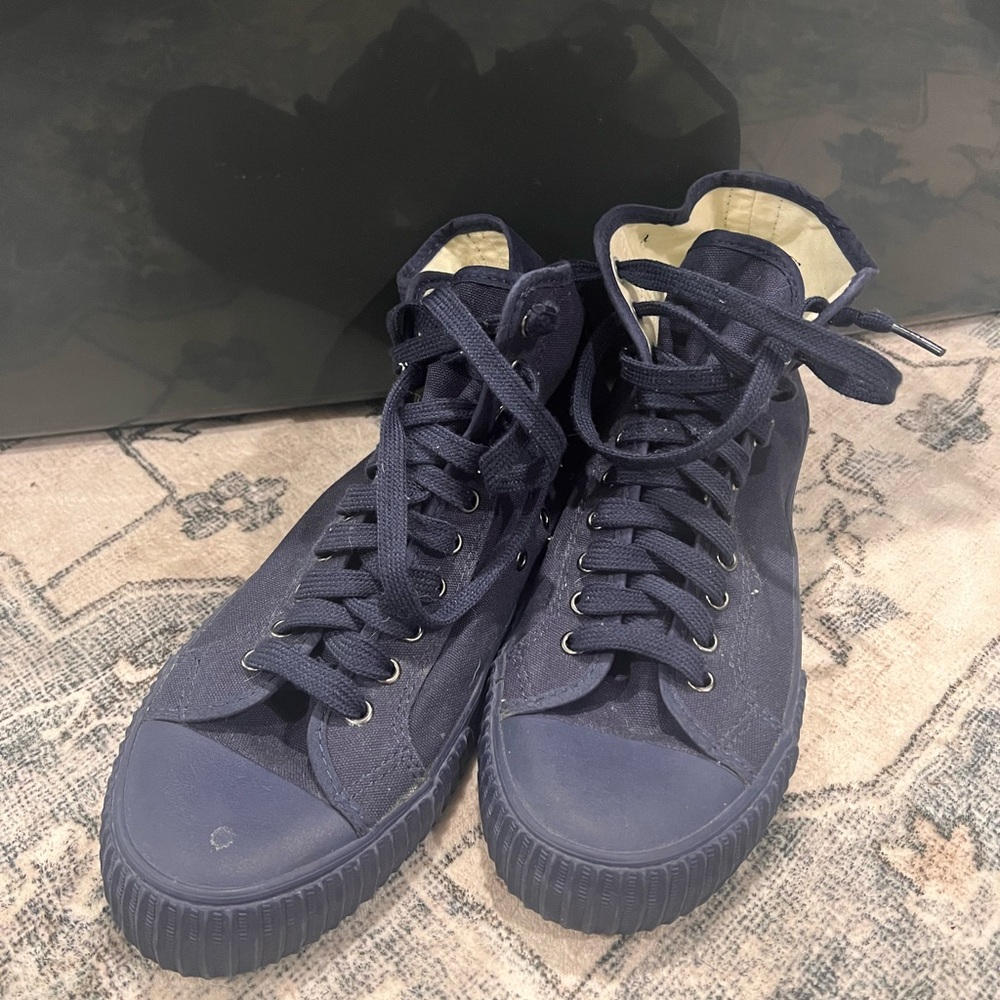 Never worn Pf Flyer high tops